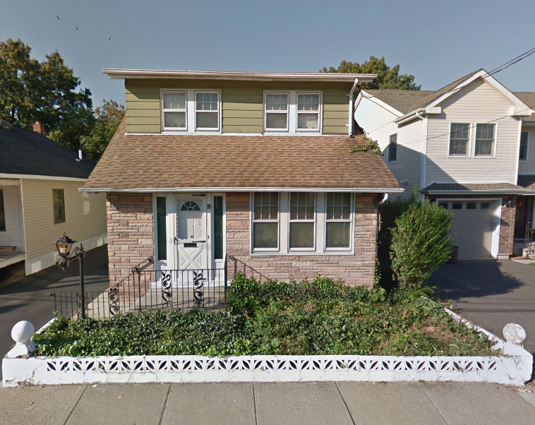 Older Bergen County teardown candidate