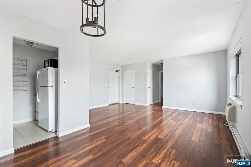 300 Lookout Ave APT C4 - view 5