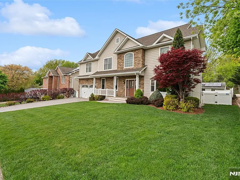 Bergen County NJ home represented by Avo Derbalian